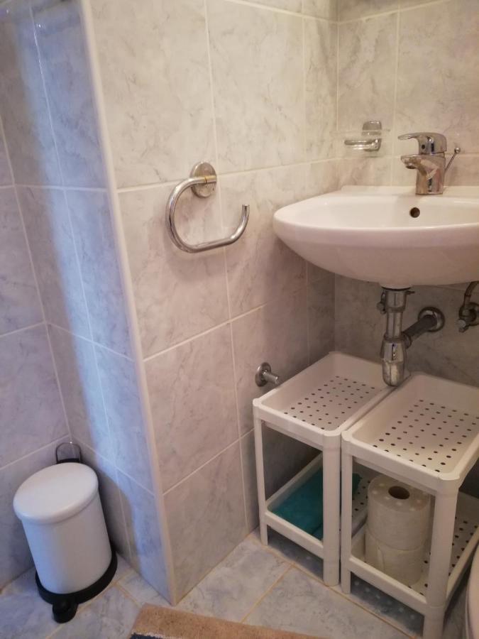 Apartment Basic بيتريتْشاني المظهر الخارجي الصورة